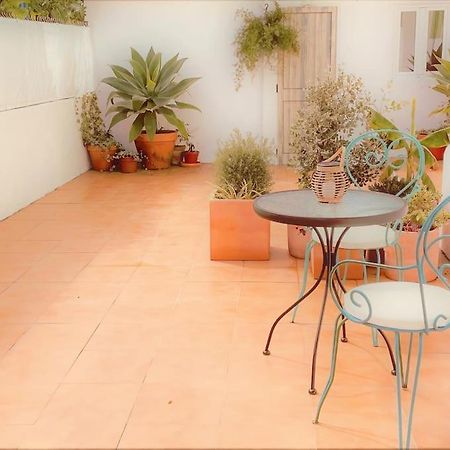 Cozy Apartment With Private Courtyard Barcarena Exteriör bild