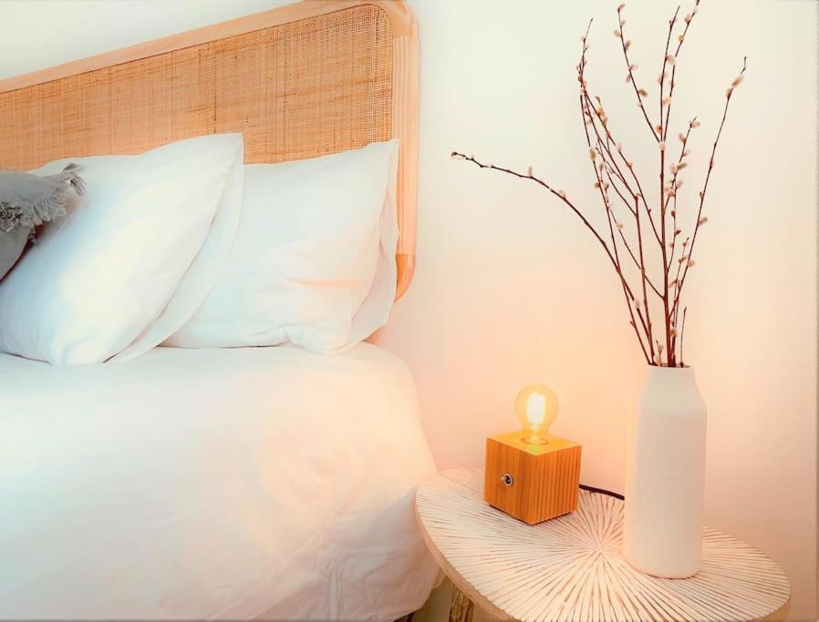 Cozy Apartment With Private Courtyard Barcarena Exteriör bild