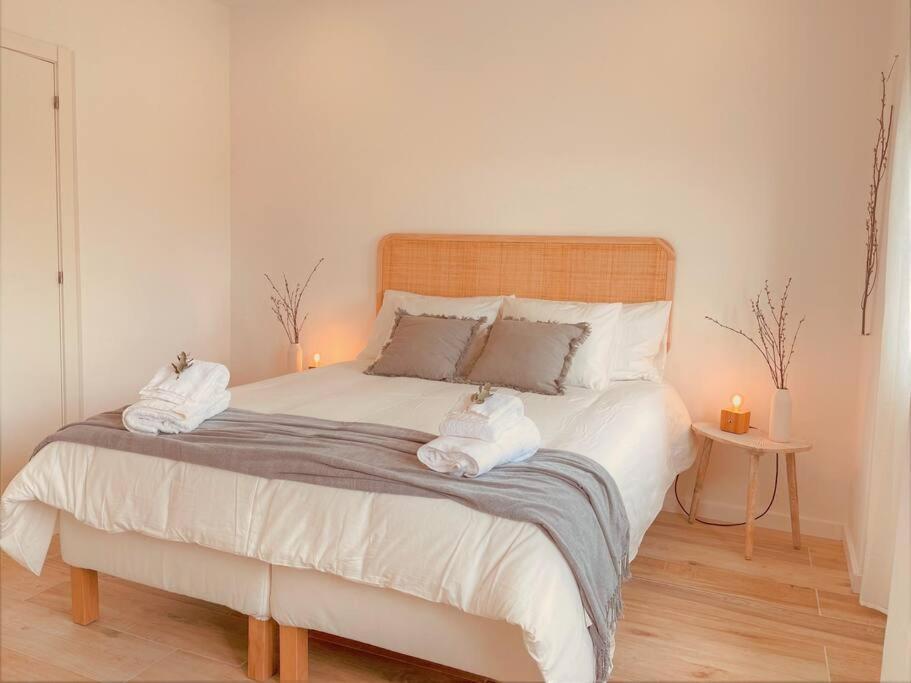 Cozy Apartment With Private Courtyard Barcarena Exteriör bild
