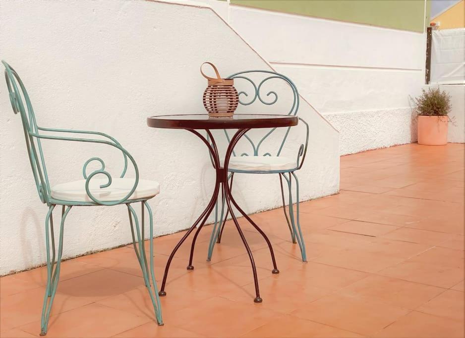 Cozy Apartment With Private Courtyard Barcarena Exteriör bild