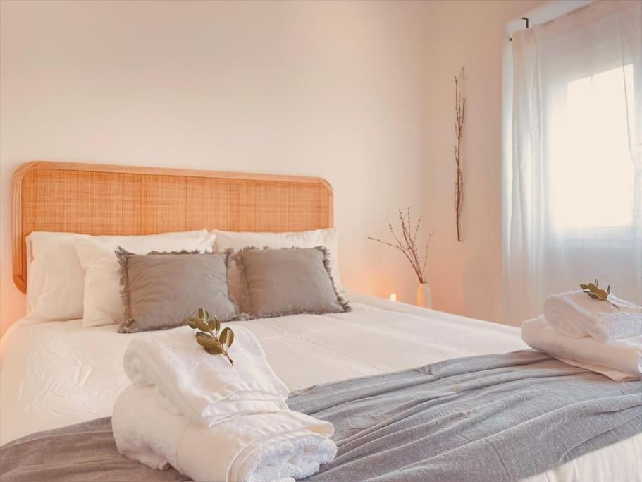 Cozy Apartment With Private Courtyard Barcarena Exteriör bild