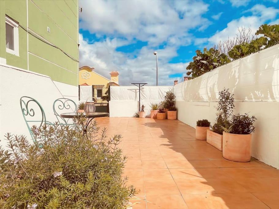 Cozy Apartment With Private Courtyard Barcarena Exteriör bild