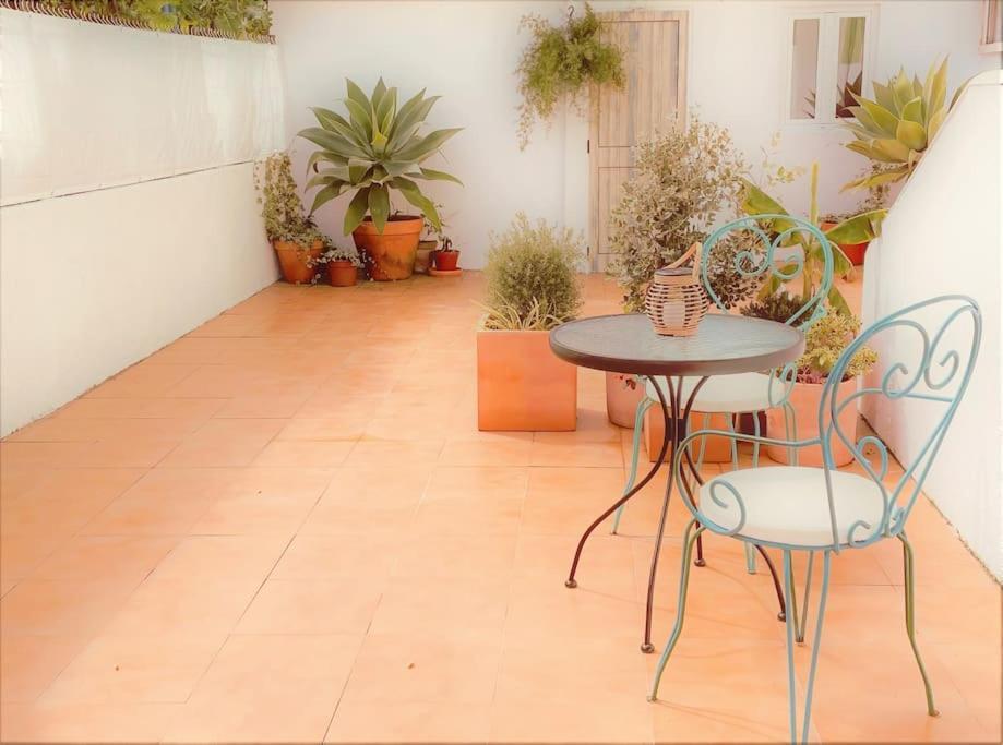 Cozy Apartment With Private Courtyard Barcarena Exteriör bild